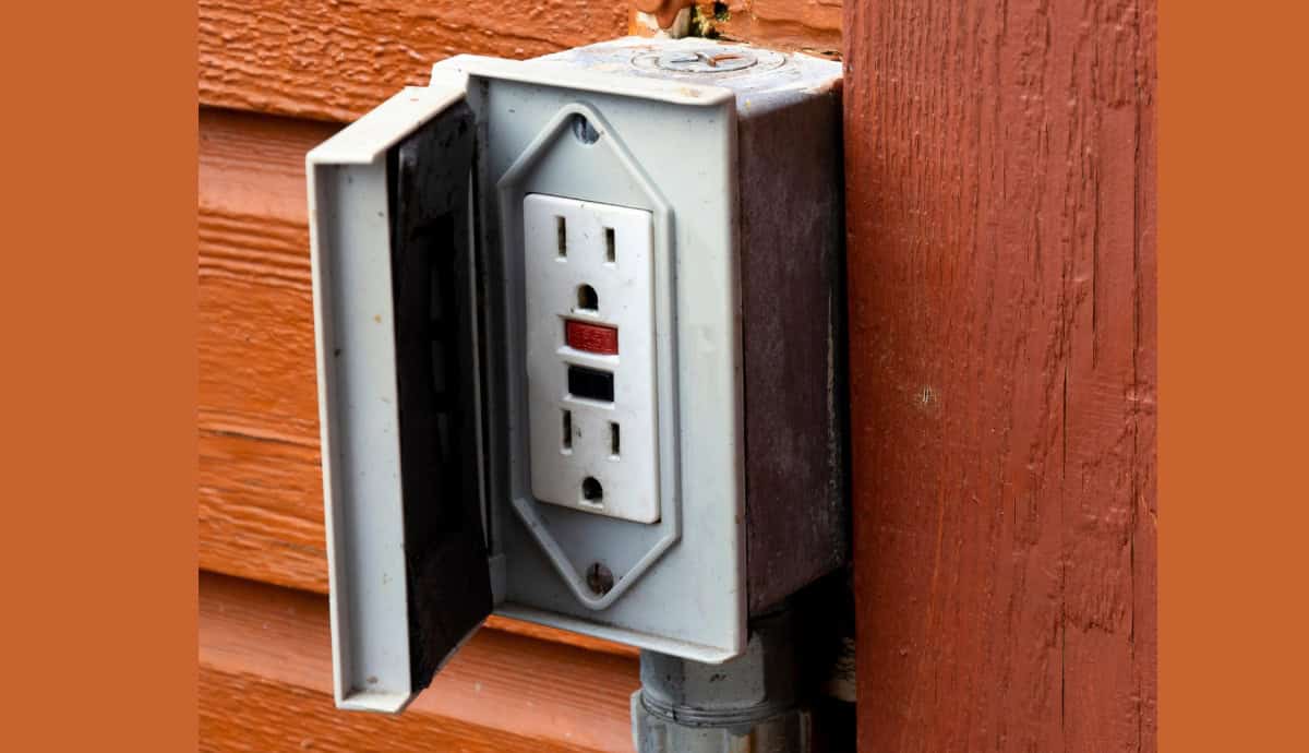 Troubleshooting Dead Outlets And Why GFCI Won’t Reset (9-Step Guide) 1 gfci outlet troubleshooting