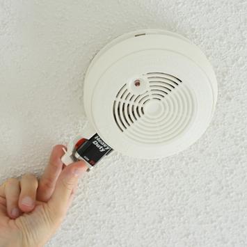 Where To Place Smoke Detectors? (2025 Code Placement) 1 where to place smoke detectors (1)