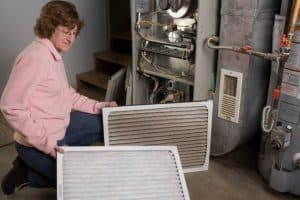 Dakota Norris 42 why furnace blowing cold air