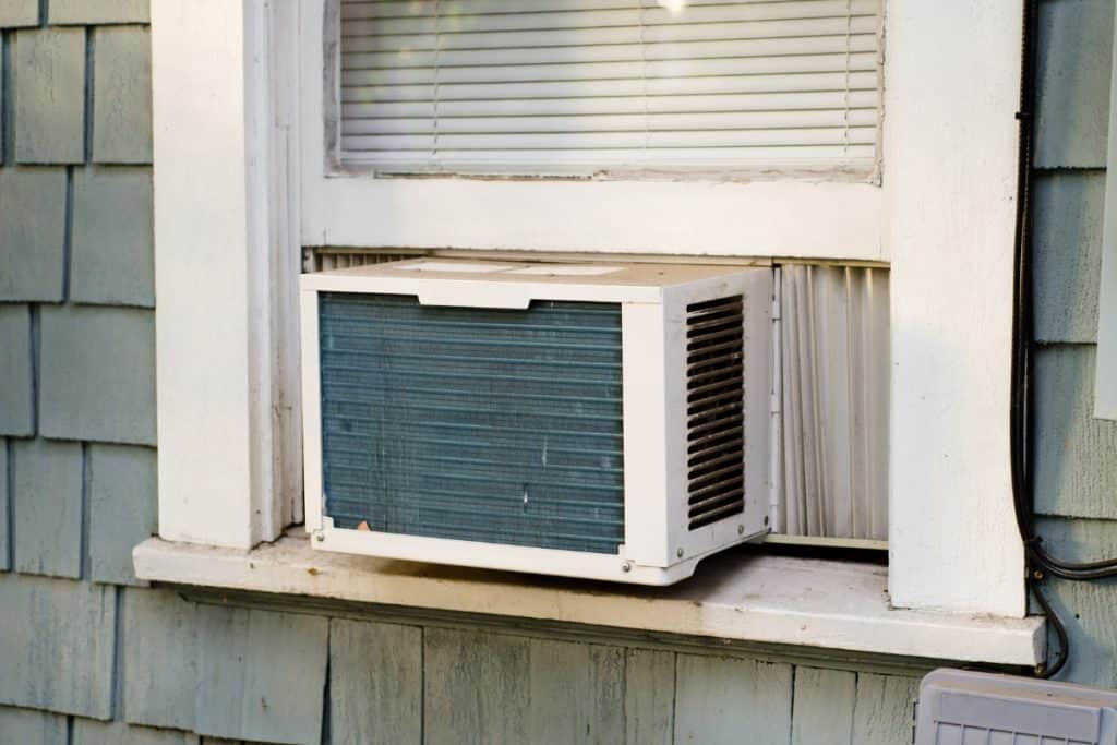 6 Reasons Why Your Window AC is Leaking Water 1 window ac