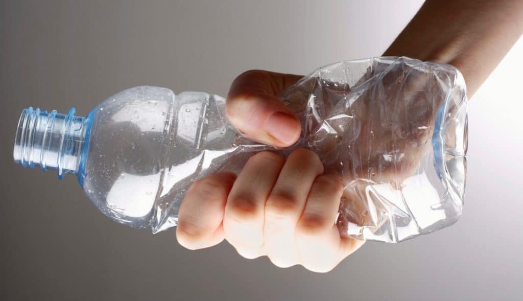 squeezing plastic bottle method squeezing plastic bottle method