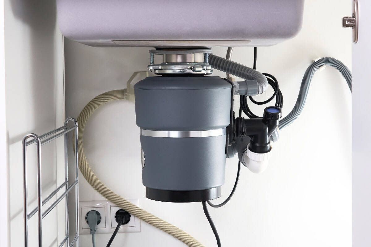 10 Best Ways To Clean A Garbage Disposal (Get Rid of Odors) 1 how to clean food disposal